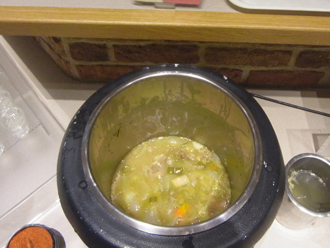 牛筋煮込み