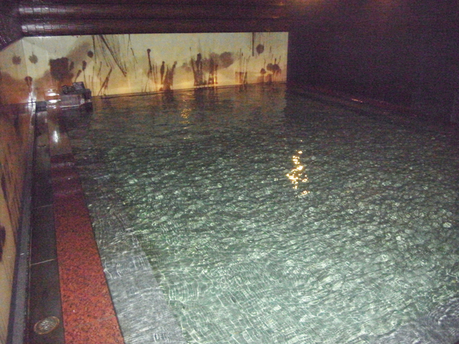 瞑想の湯
