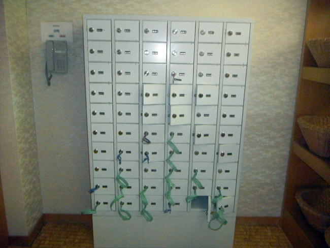 貴重品ロッカー