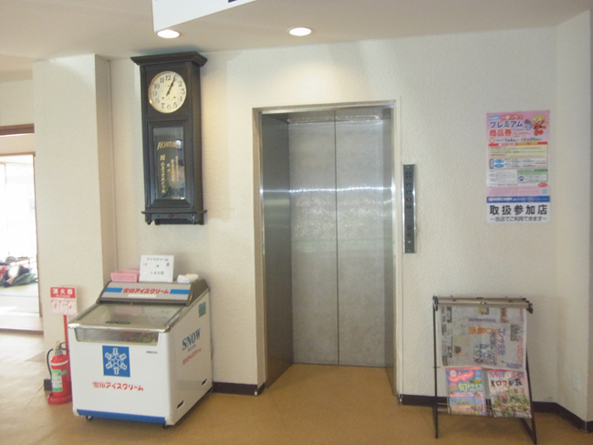 エレベータ