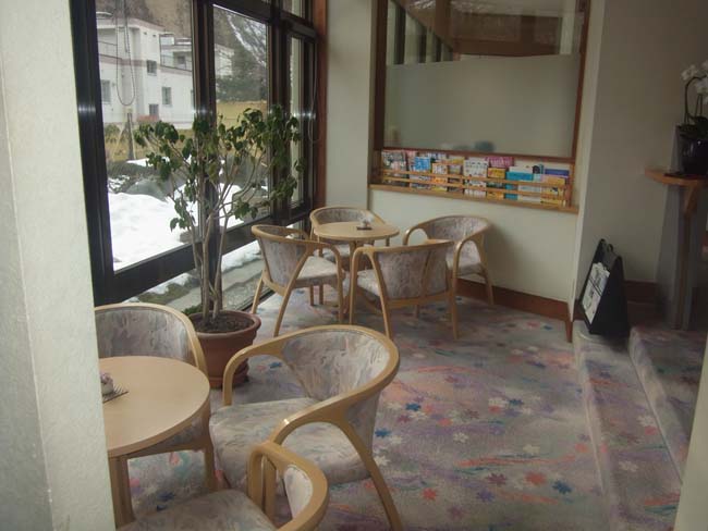 ラウンジ