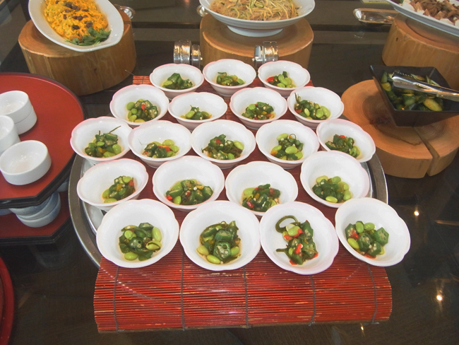 夏野菜と昆布の和え物