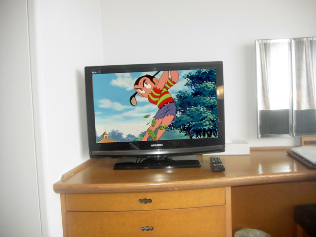 液晶テレビ