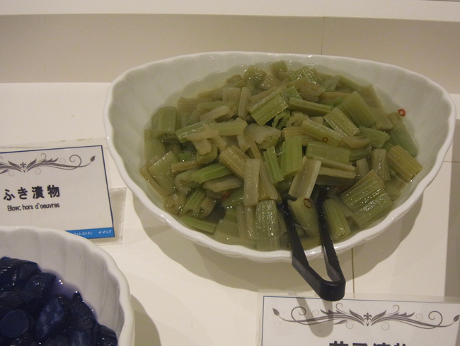 ふき煮物