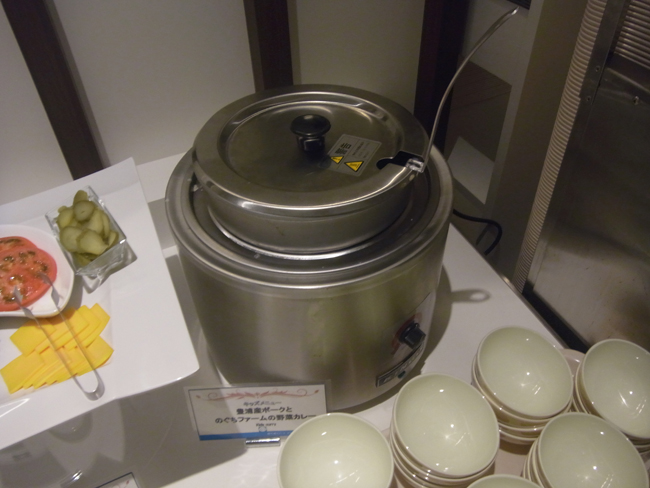 ﾉｸﾞﾁ豊浦産ポークとのぐちファームの野菜カレー