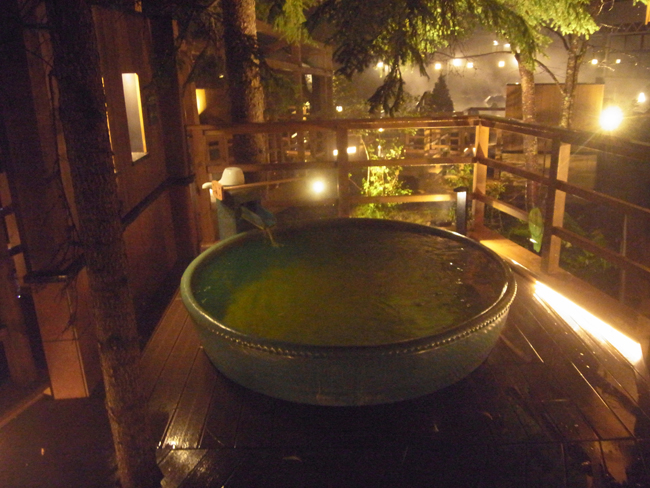 夜の温泉