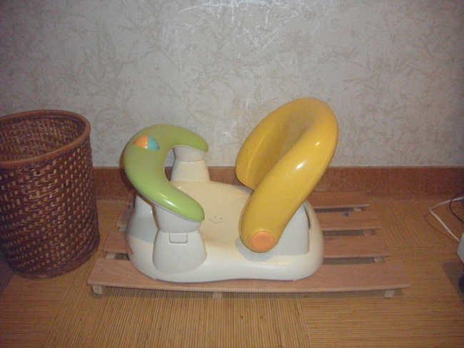 赤ちゃん用の椅子