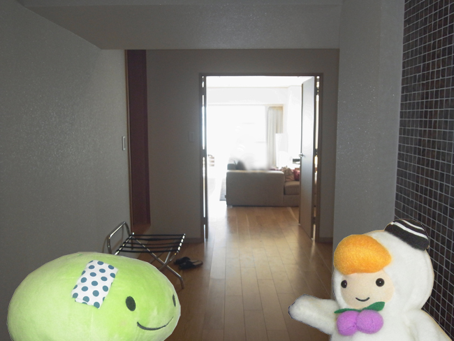 部屋の中へ