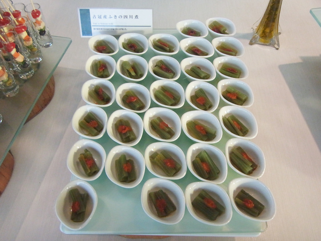 占冠産ふきの四川煮