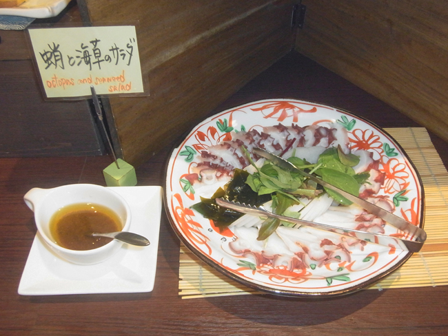 蛸と海藻のサラダ