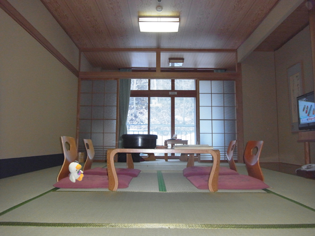 ホロホロ山荘和室