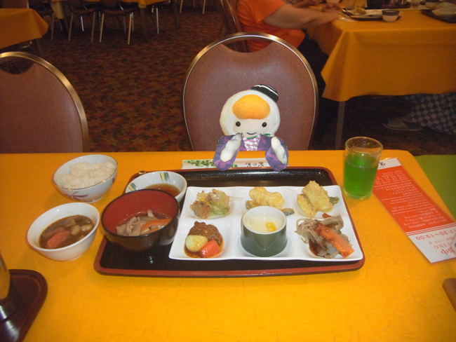 とまチョップ夕食