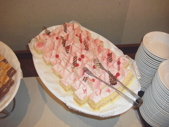 ストロベリーケーキ