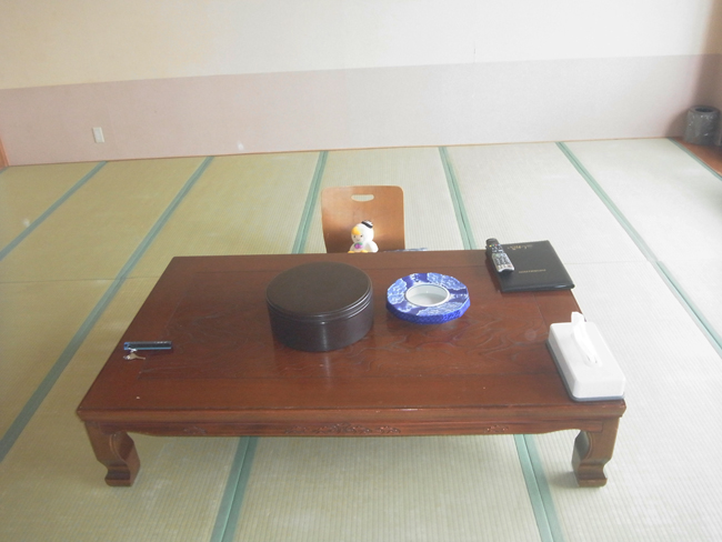 テーブル