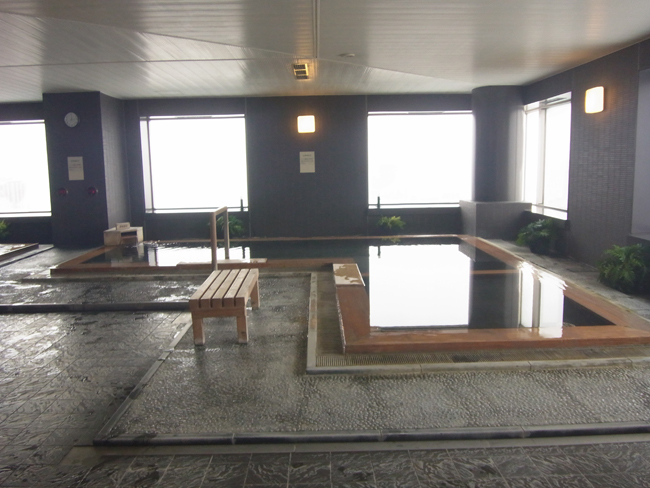 温泉浴槽