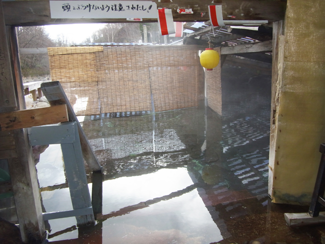 露天風呂へ