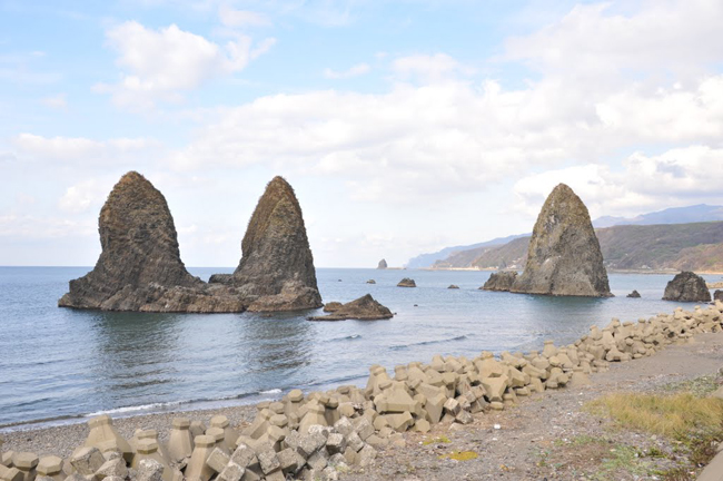 三本杉岩