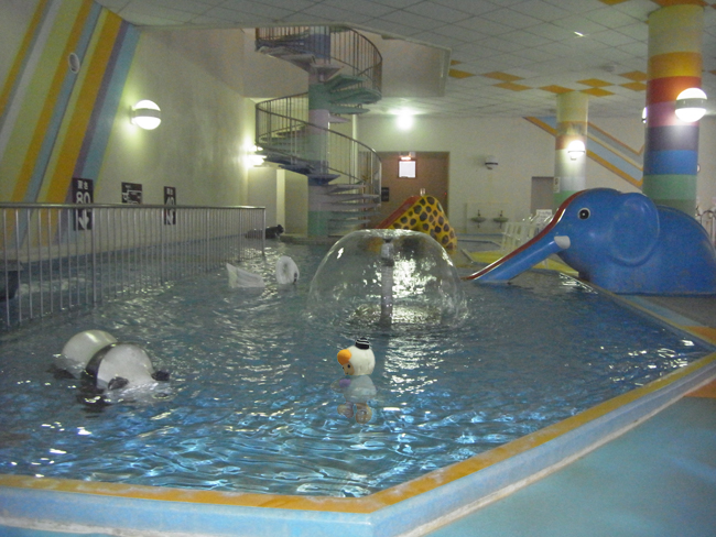 第一滝本館プール