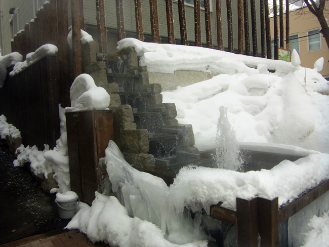 水のオブジェ