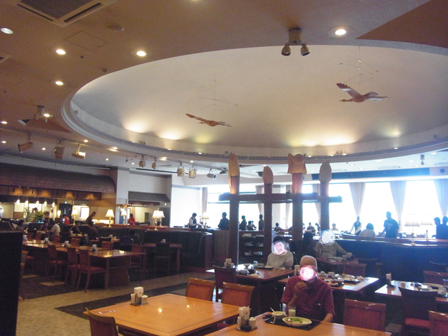 朝食会場